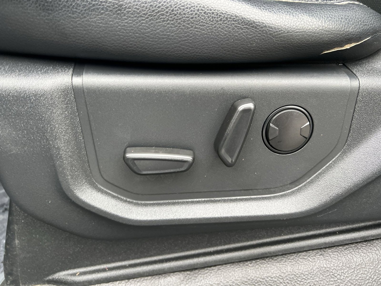 Used 2022 Ford F350 Lariat w/ Lariat Ultimate Package image 14