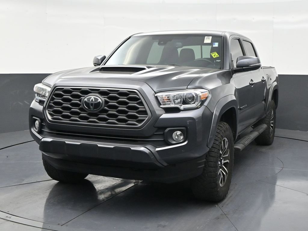 Used 2022 Toyota Tacoma TRD Sport w/ Technology Package image 8