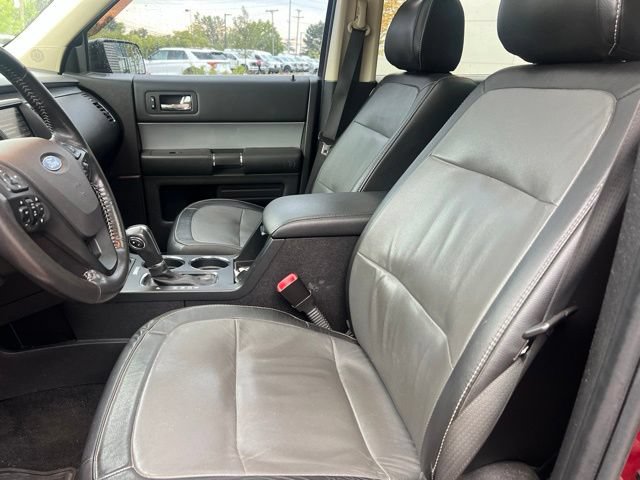 Used 2014 Ford Flex Limited w/ Equipment Group 301A AWD/4WD image 27