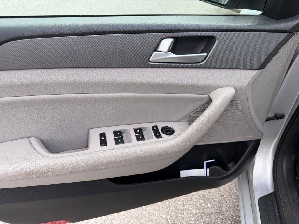 Used 2015 Hyundai Sonata ECO FWD image 21