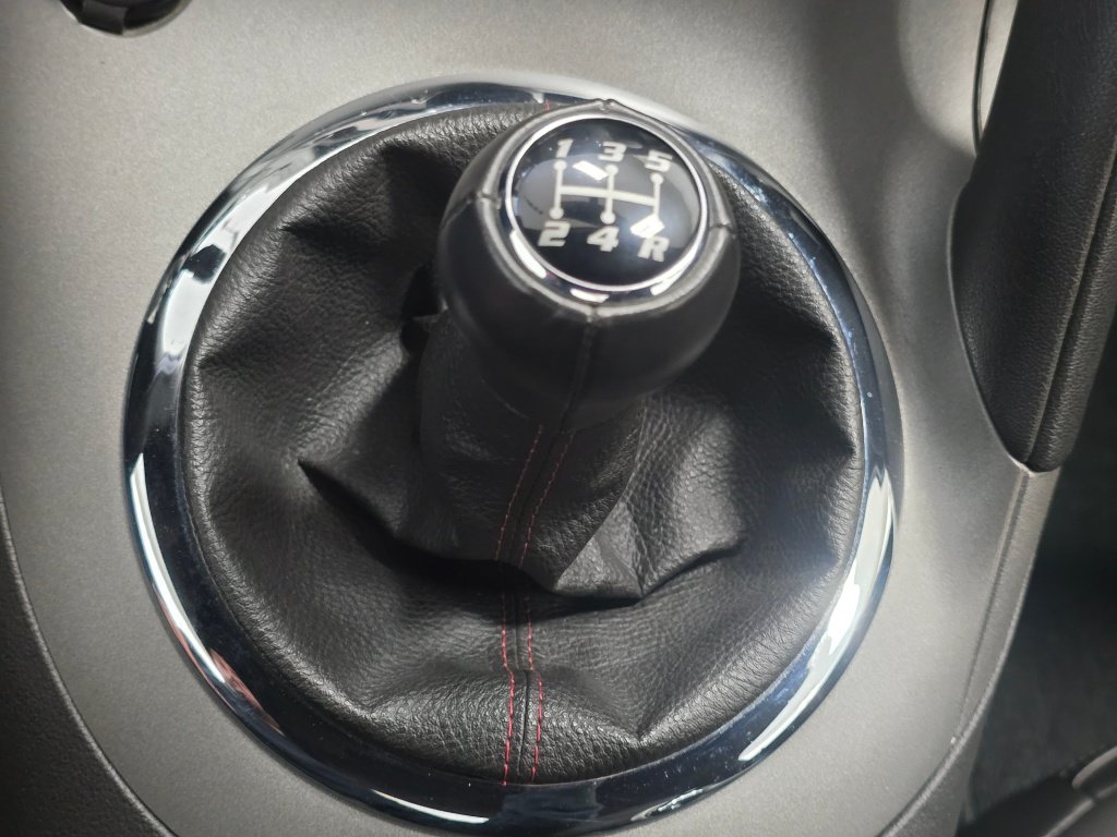 Used 2009 Pontiac Solstice GXP w/ Club Sport Package RWD image 85