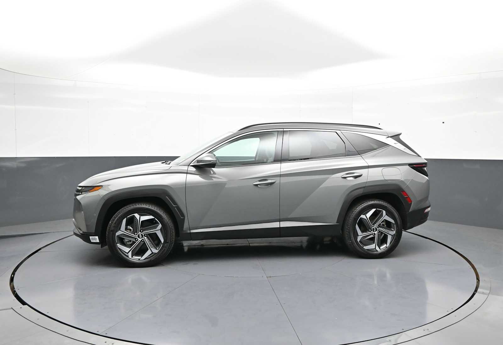 Used 2024 Hyundai Tucson Limited AWD/4WD image 9