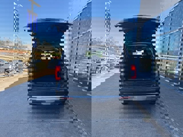 Certified 2022 Ford Expedition XLT image 7