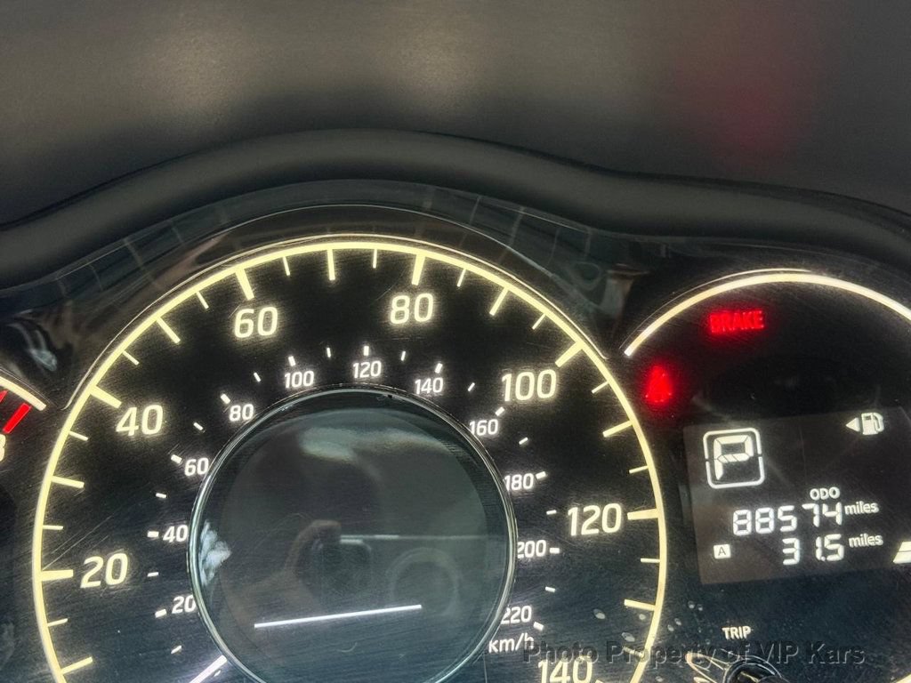 Used 2017 Nissan Versa Note SV FWD image 14
