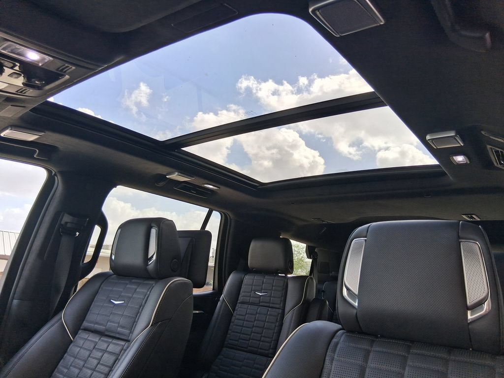 Used 2026 Cadillac Escalade Platinum Sport w/ LPO, Floor Liner Package RWD image 21