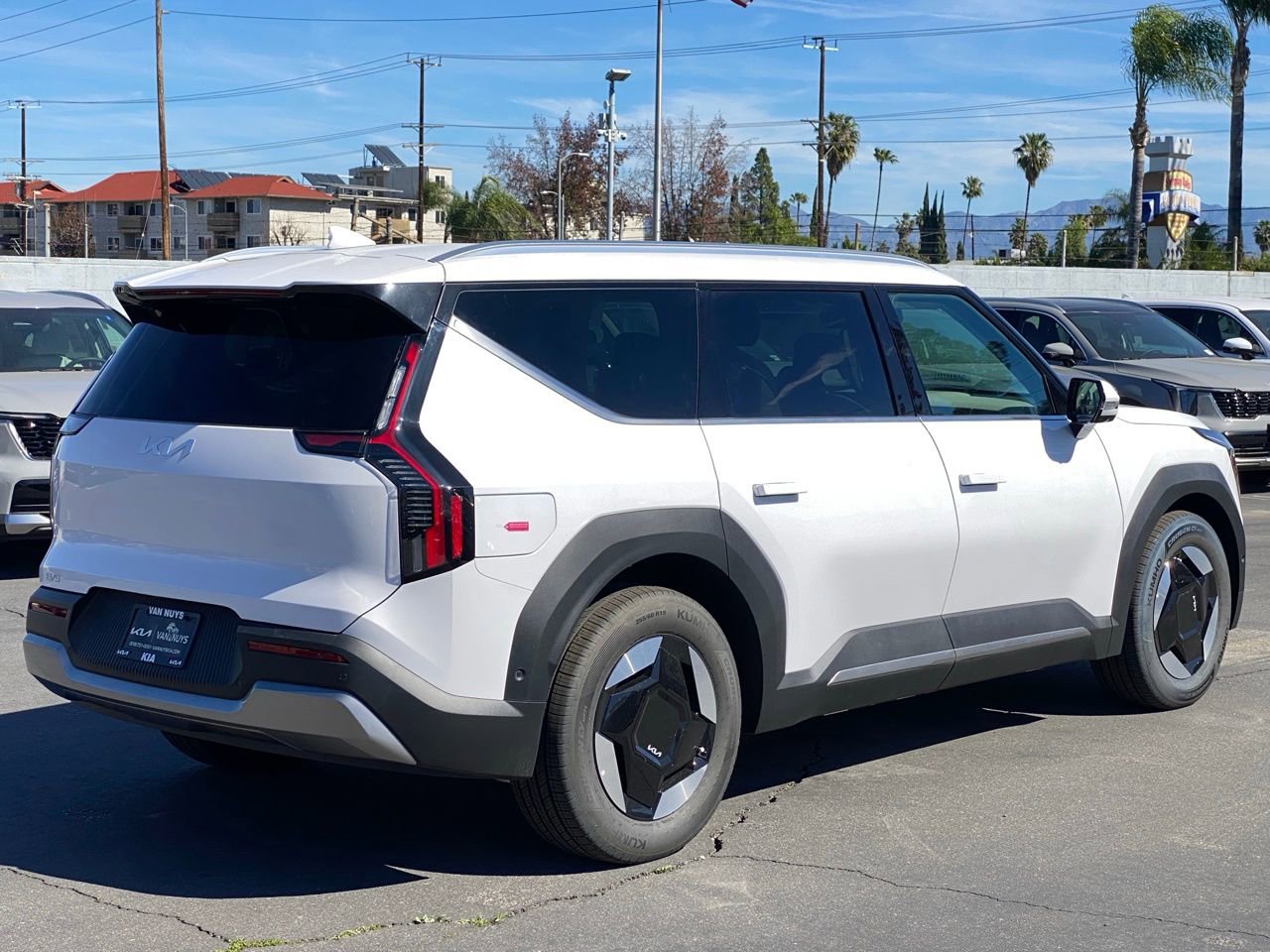New 2026 Kia EV9 Wind AWD/4WD image 3