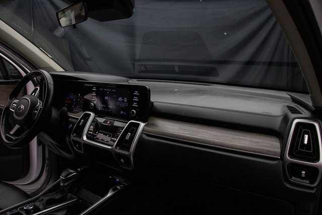Used 2021 Kia Sorento EX image 14