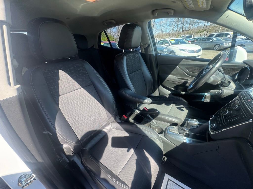 Used 2016 Buick Encore AWD image 19