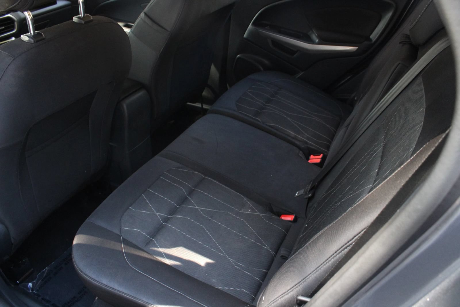 Used 2018 Ford EcoSport SE FWD image 19