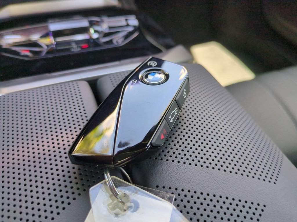 New 2027 BMW 740i w/ Executive Package RWD image 29