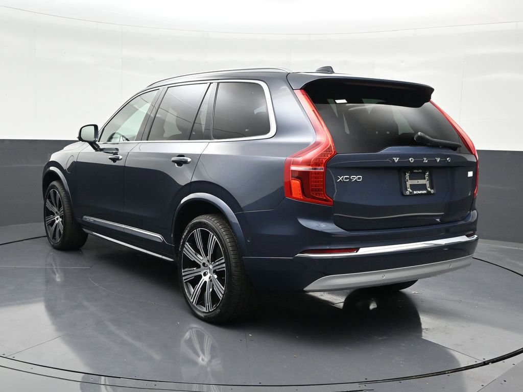 Certified 2022 Volvo XC90 T8 Inscription w/ Advanced Package image 3