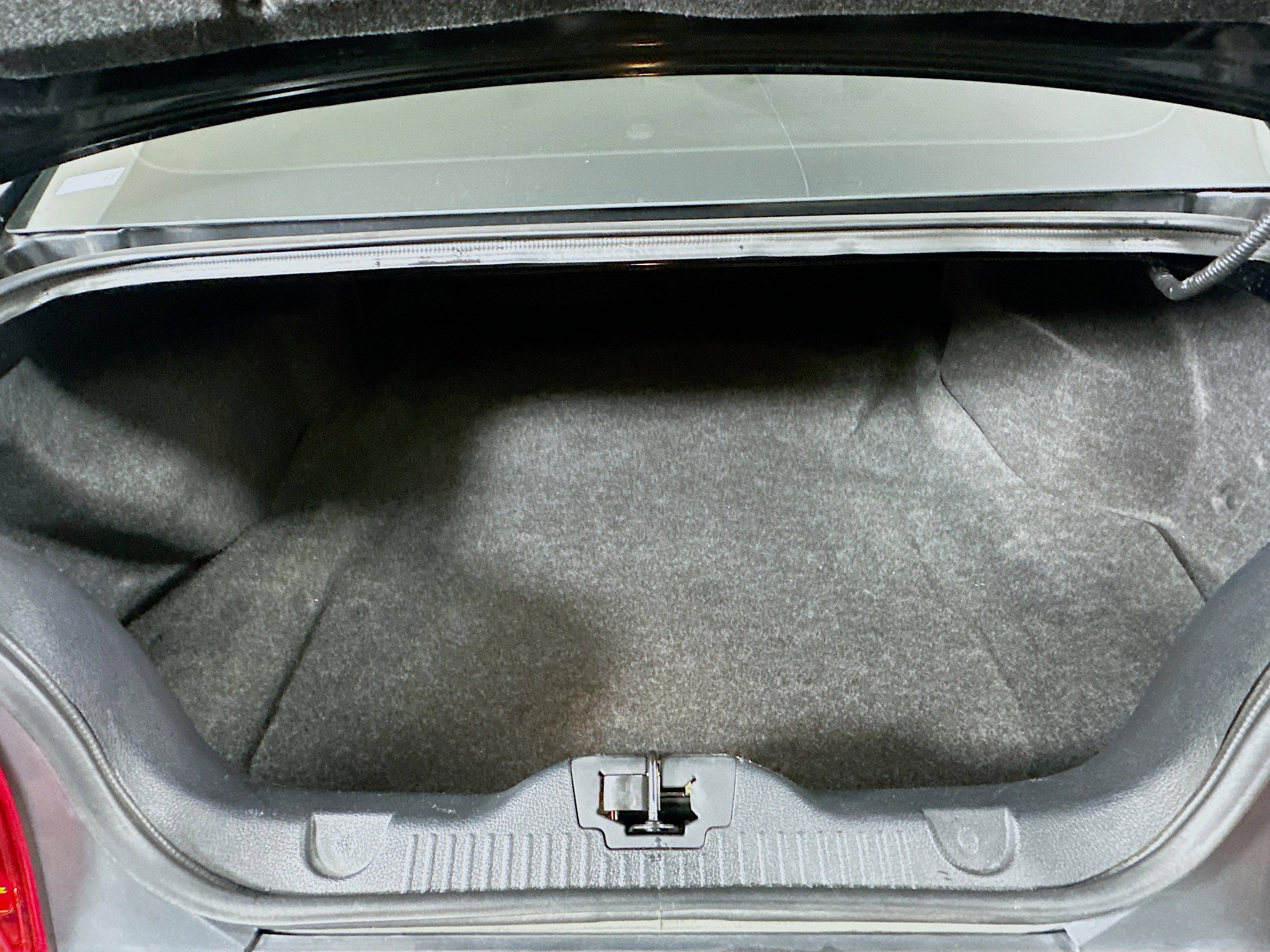 Used 2010 Ford Mustang GT Premium image 25