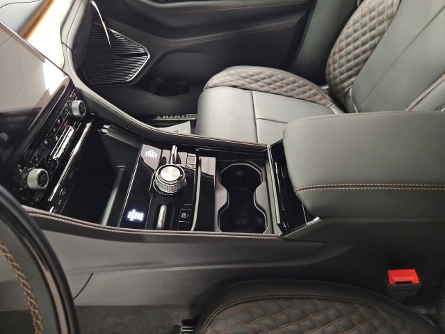 New 2025 Jeep Grand Cherokee Summit image 19