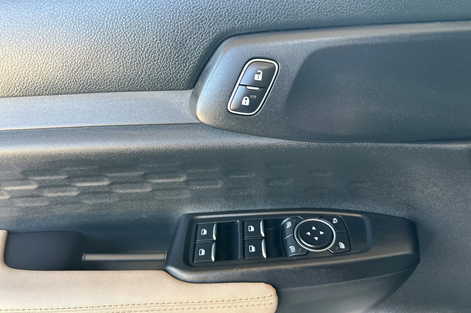 Used 2024 Ford Ranger XLT image 11