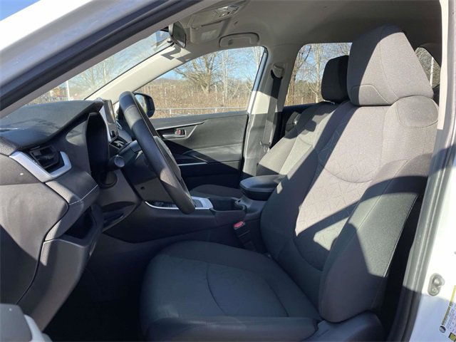 Used 2024 Toyota RAV4 XLE image 19