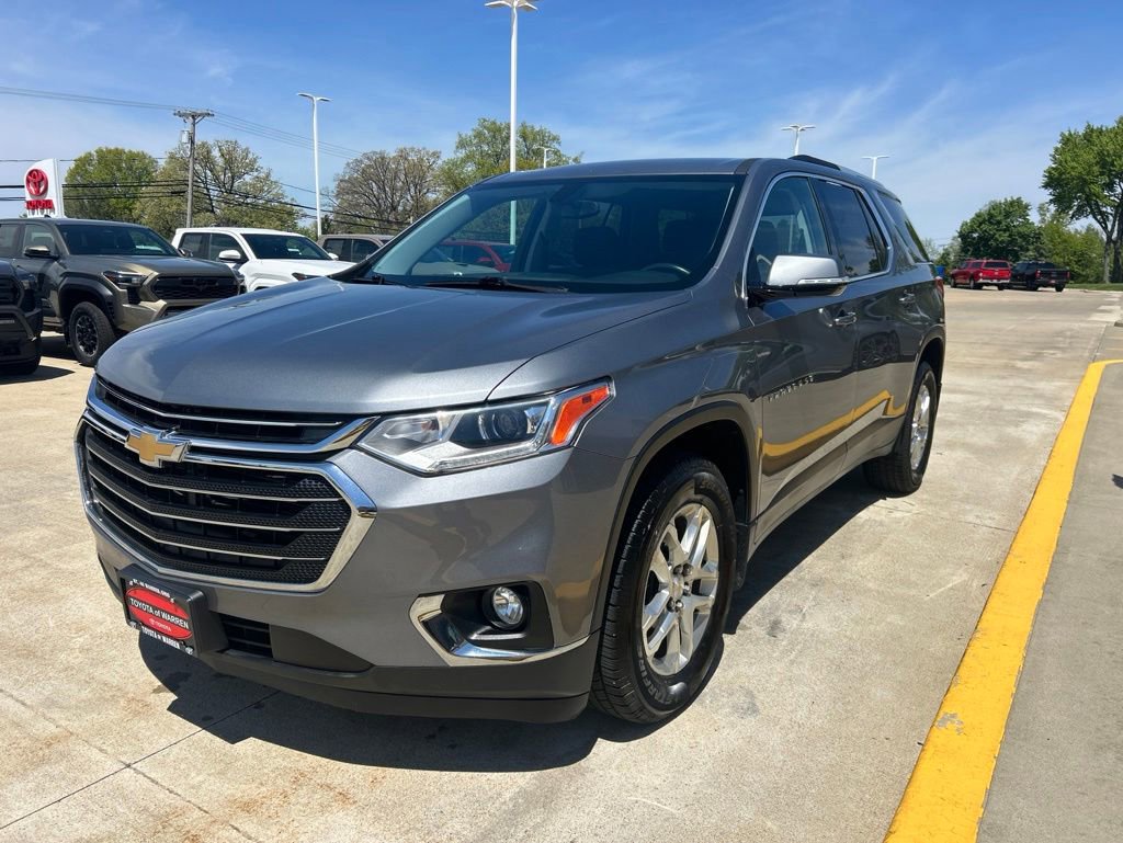 Used 2018 Chevrolet Traverse LT FWD image 3