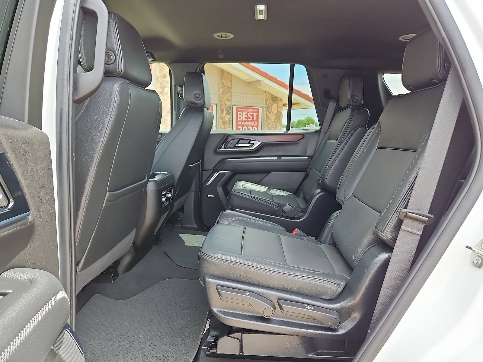Used 2025 GMC Yukon Denali AWD/4WD image 10