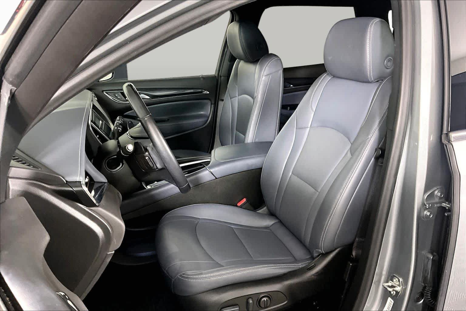 Certified 2023 Buick Enclave Essence w/ Sport Touring Edition FWD image 8