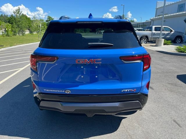 Used 2026 GMC Terrain AT4 AWD/4WD image 4