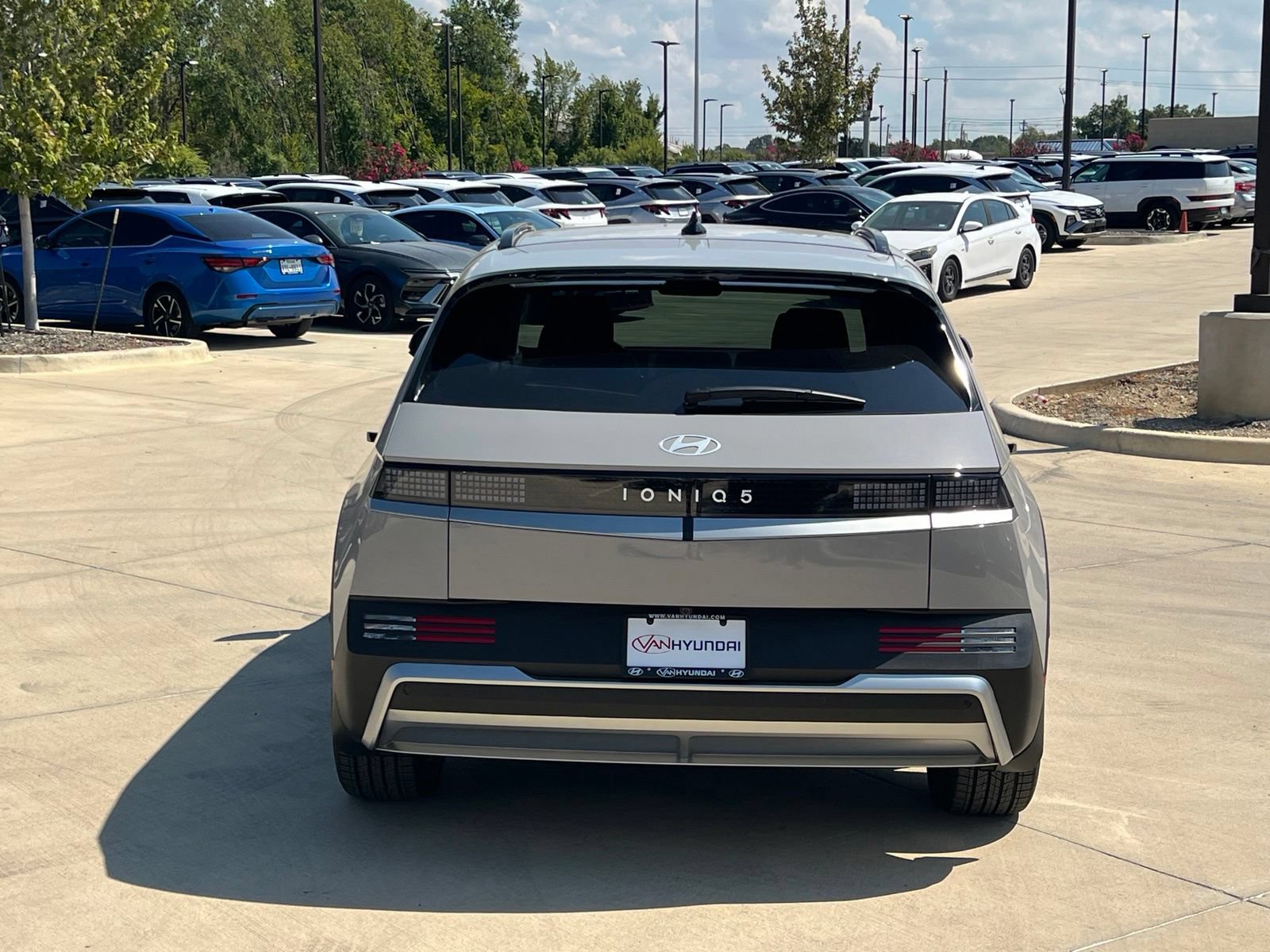 New 2027 Hyundai Ioniq 5 SEL RWD image 10