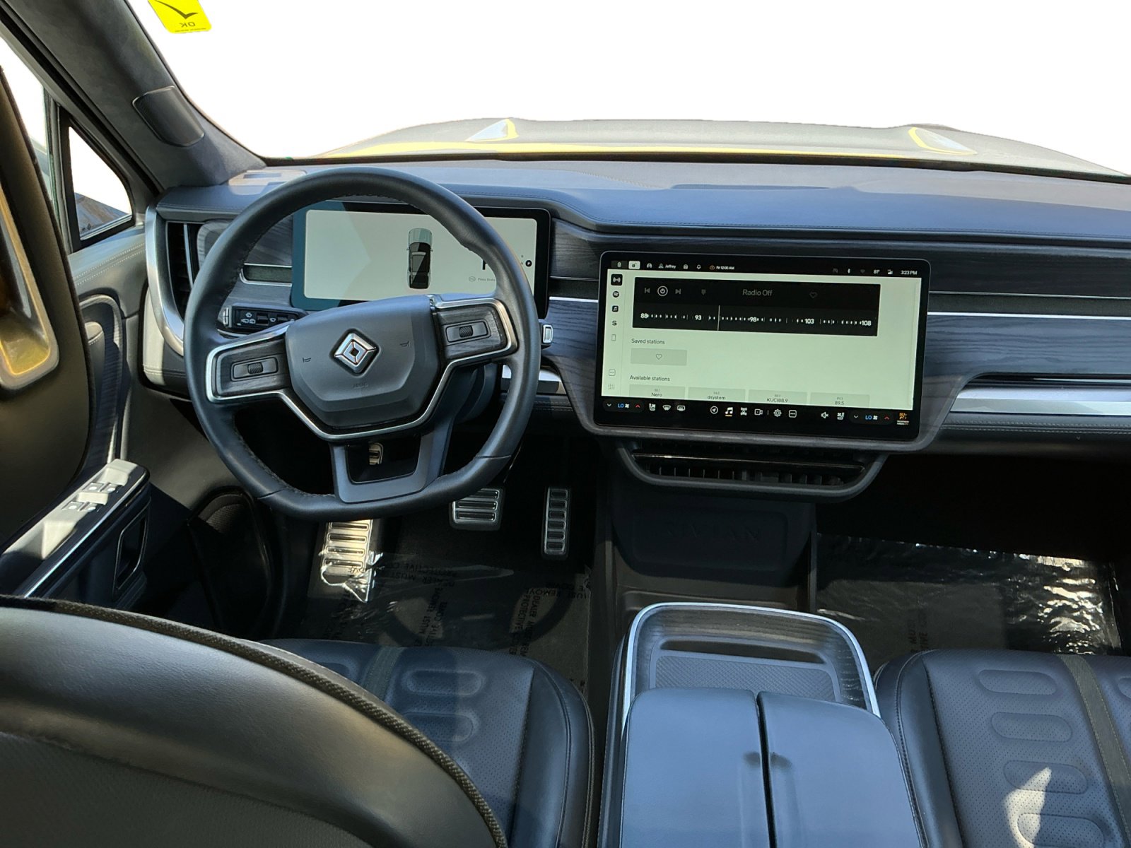 Used 2024 Rivian R1S Adventure AWD/4WD image 14