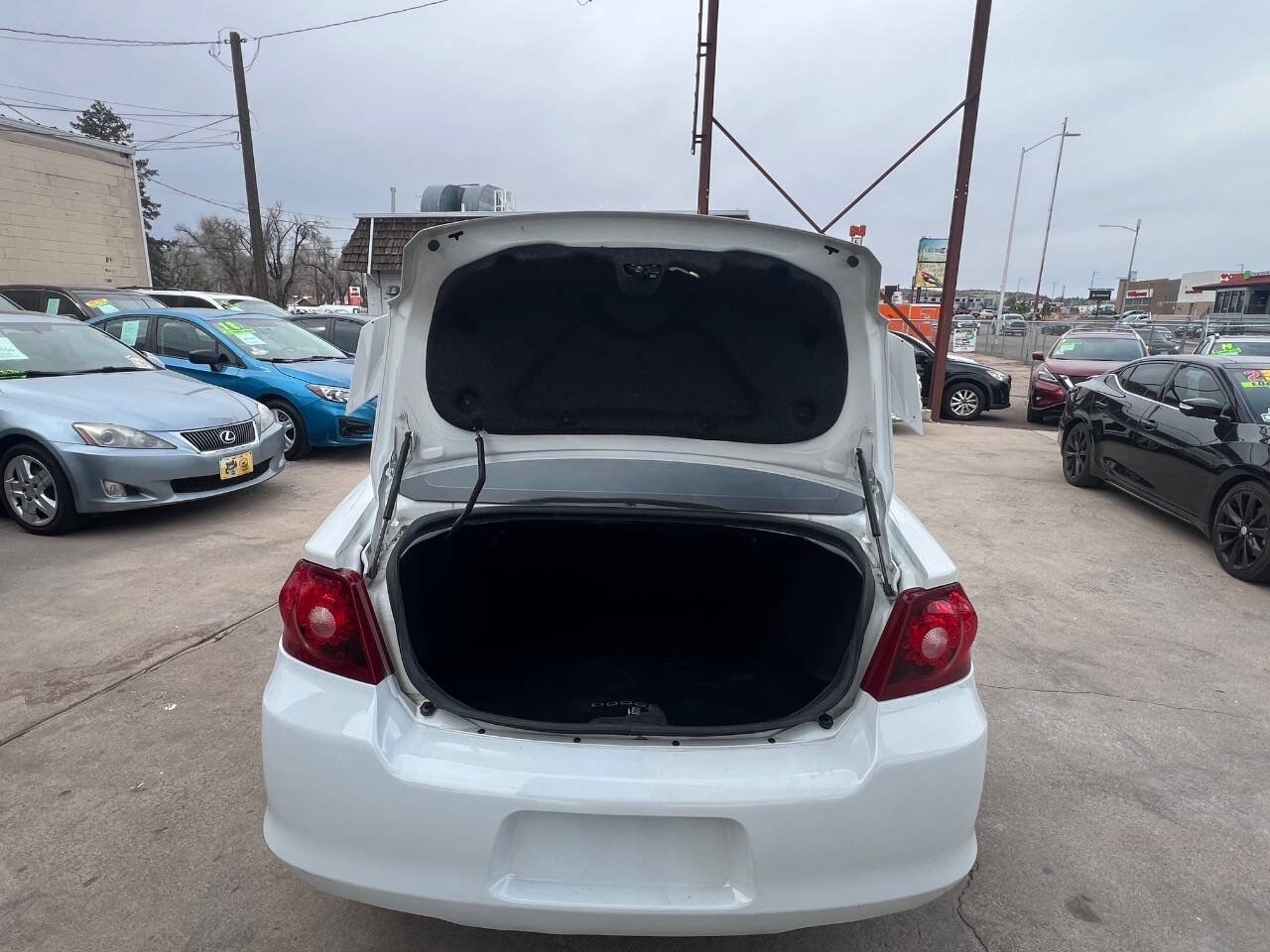 Used 2014 Dodge Avenger R/T w/ Sun/Sound Group FWD image 7