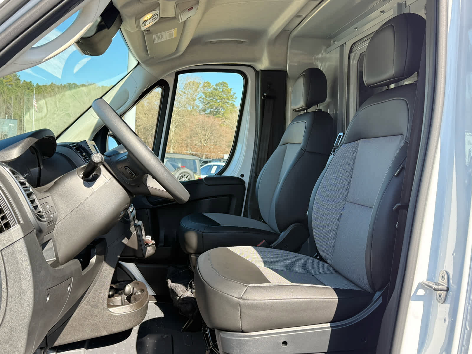 Used 2025 RAM ProMaster 1500 w/ Convenience Group image 11
