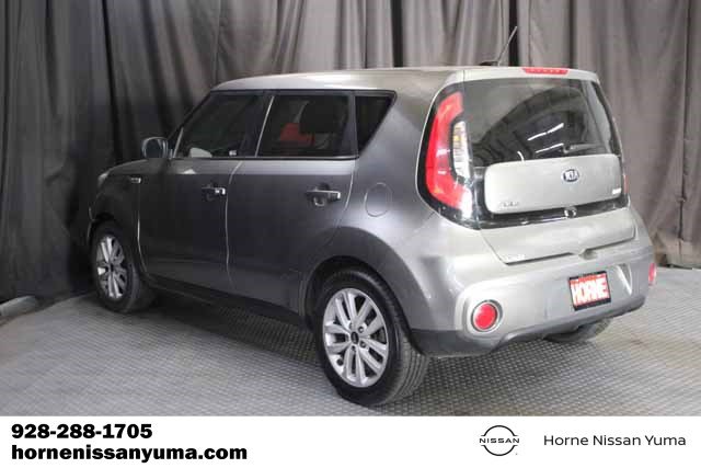 Used 2017 Kia Soul + image 14