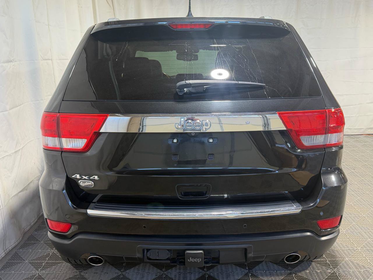 Used 2012 Jeep Grand Cherokee Overland AWD/4WD image 5