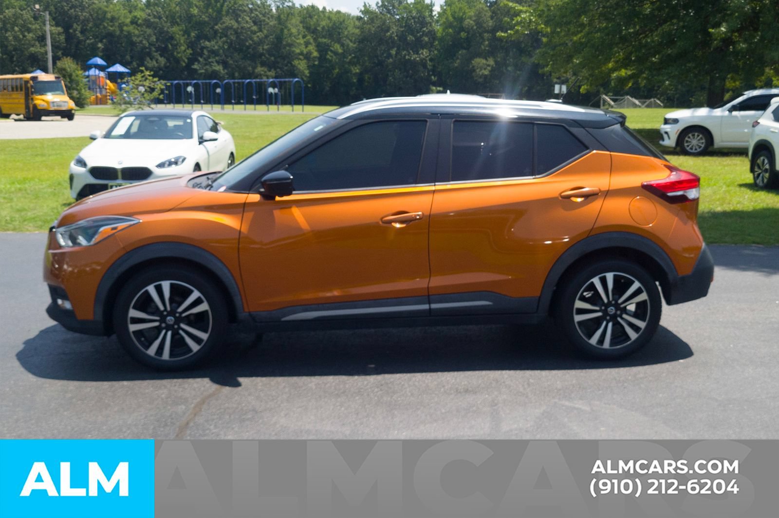 Used 2019 Nissan Kicks S FWD image 10
