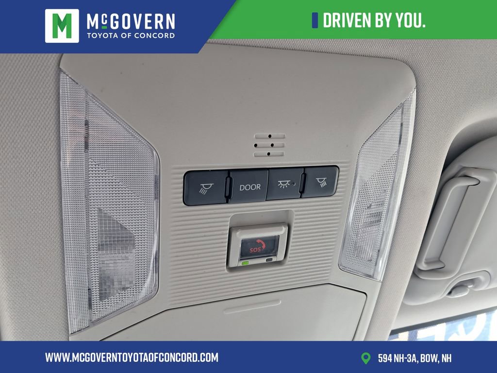 Used 2024 Toyota RAV4 XLE AWD/4WD image 29