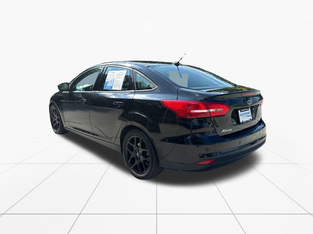 Used 2016 Ford Focus SE w/ Equipment Group 201A FWD image 6