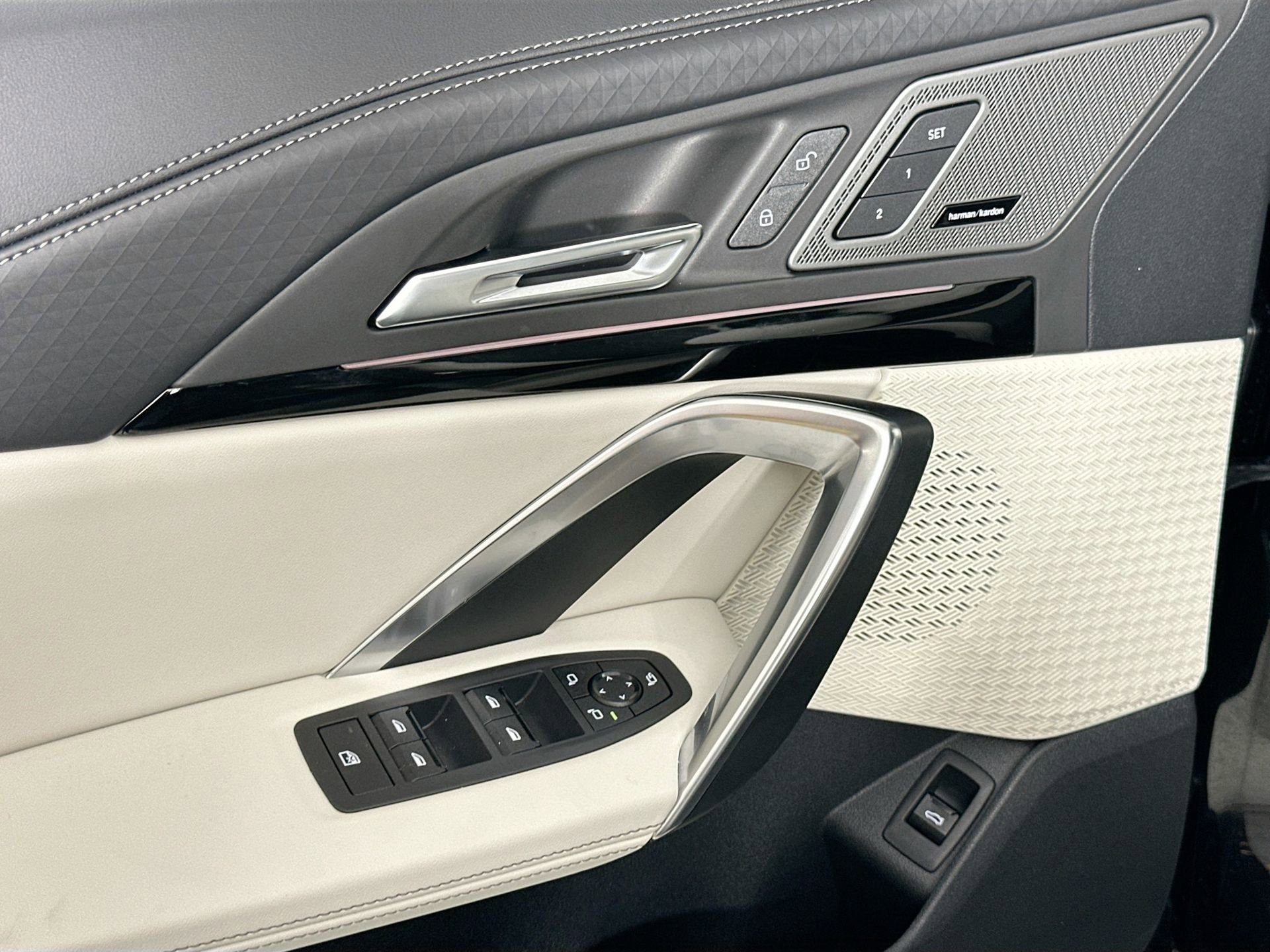 New 2026 BMW X2 xDrive28i image 18