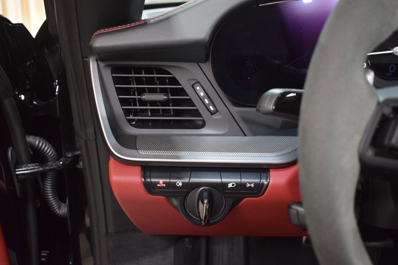 Used 2024 Porsche 911 Carrera 4S AWD/4WD image 28