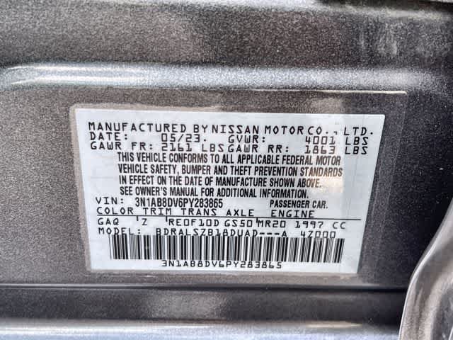 Used 2023 Nissan Sentra SR w/ SR Premium Package FWD image 22