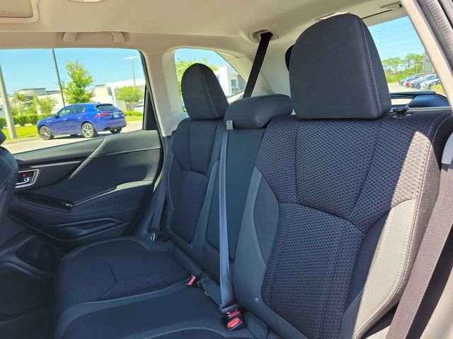 Used 2023 Subaru Forester Premium AWD/4WD image 11