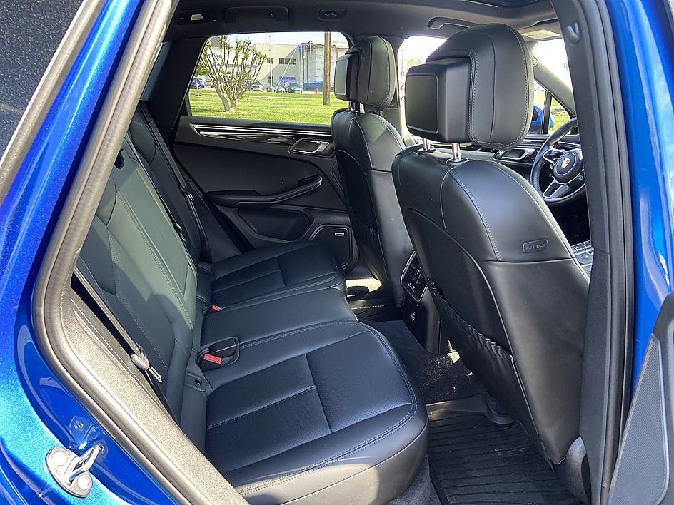 Used 2020 Porsche Macan image 19