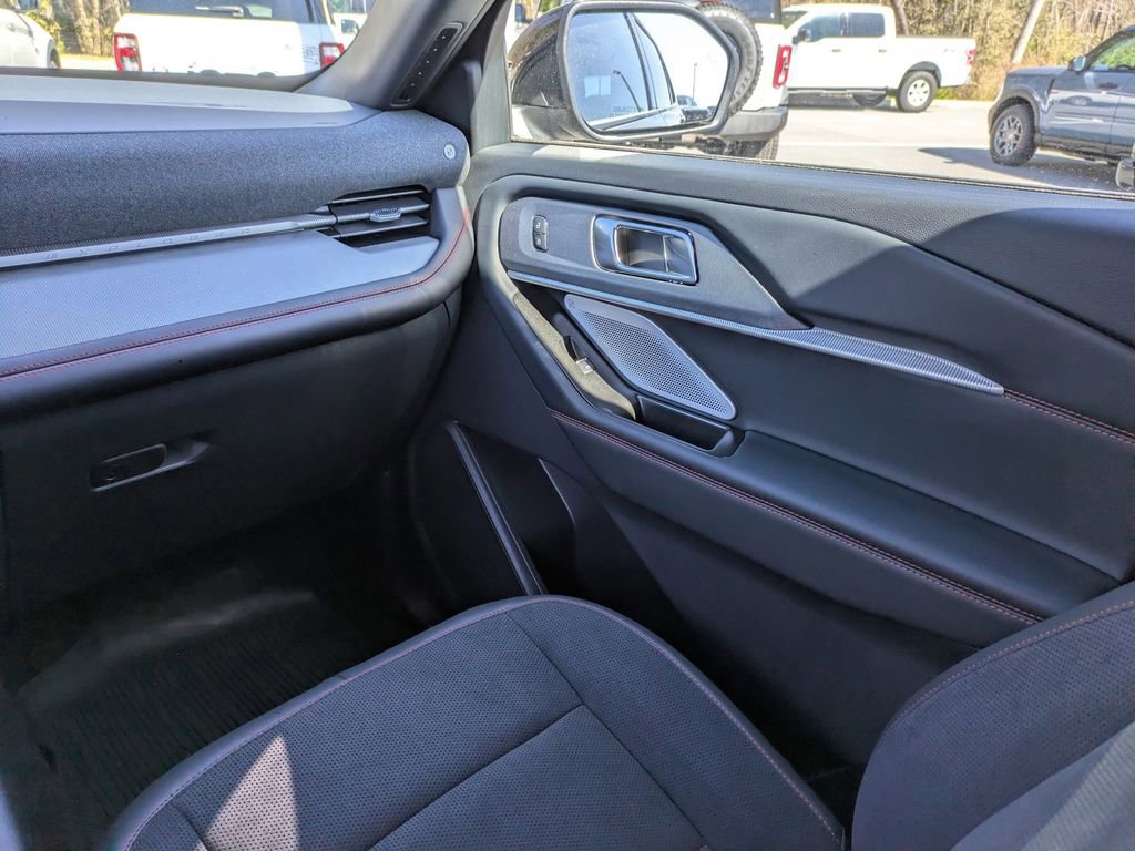 New 2026 Ford Explorer ST image 21