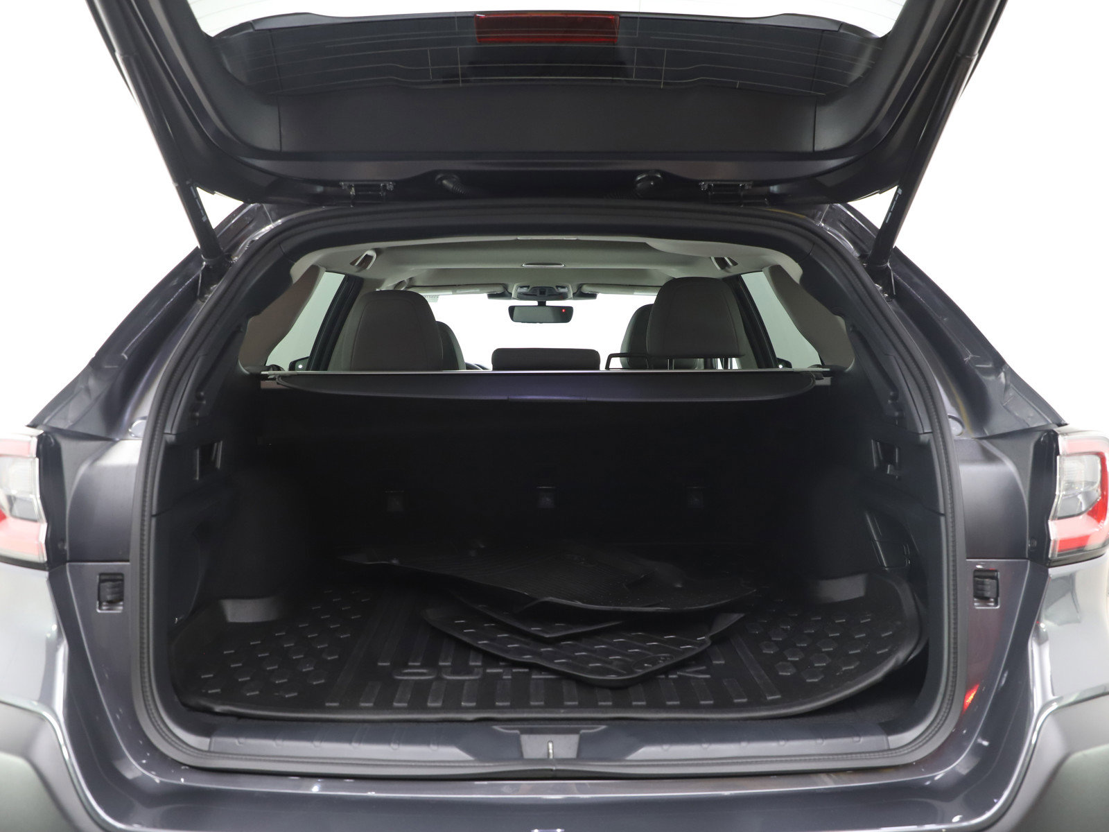 Used 2025 Subaru Outback Limited w/ Tech Package 3 image 16