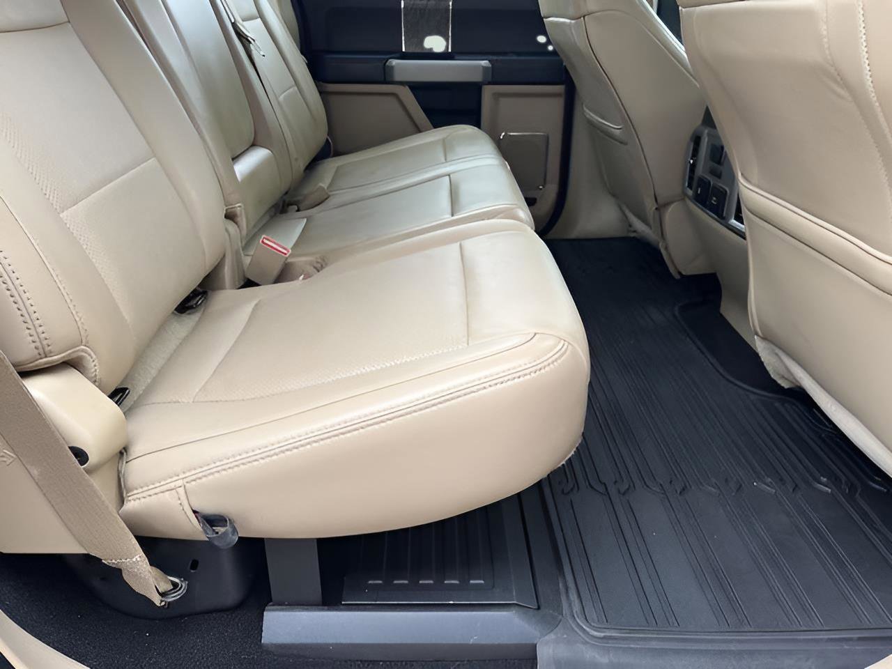 Used 2019 Ford F350 Lariat w/ Lariat Ultimate Package image 26