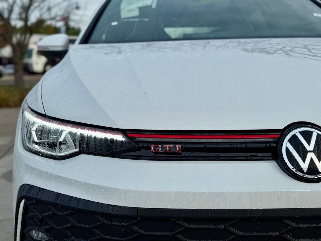 New 2025 Volkswagen GTI SE image 3