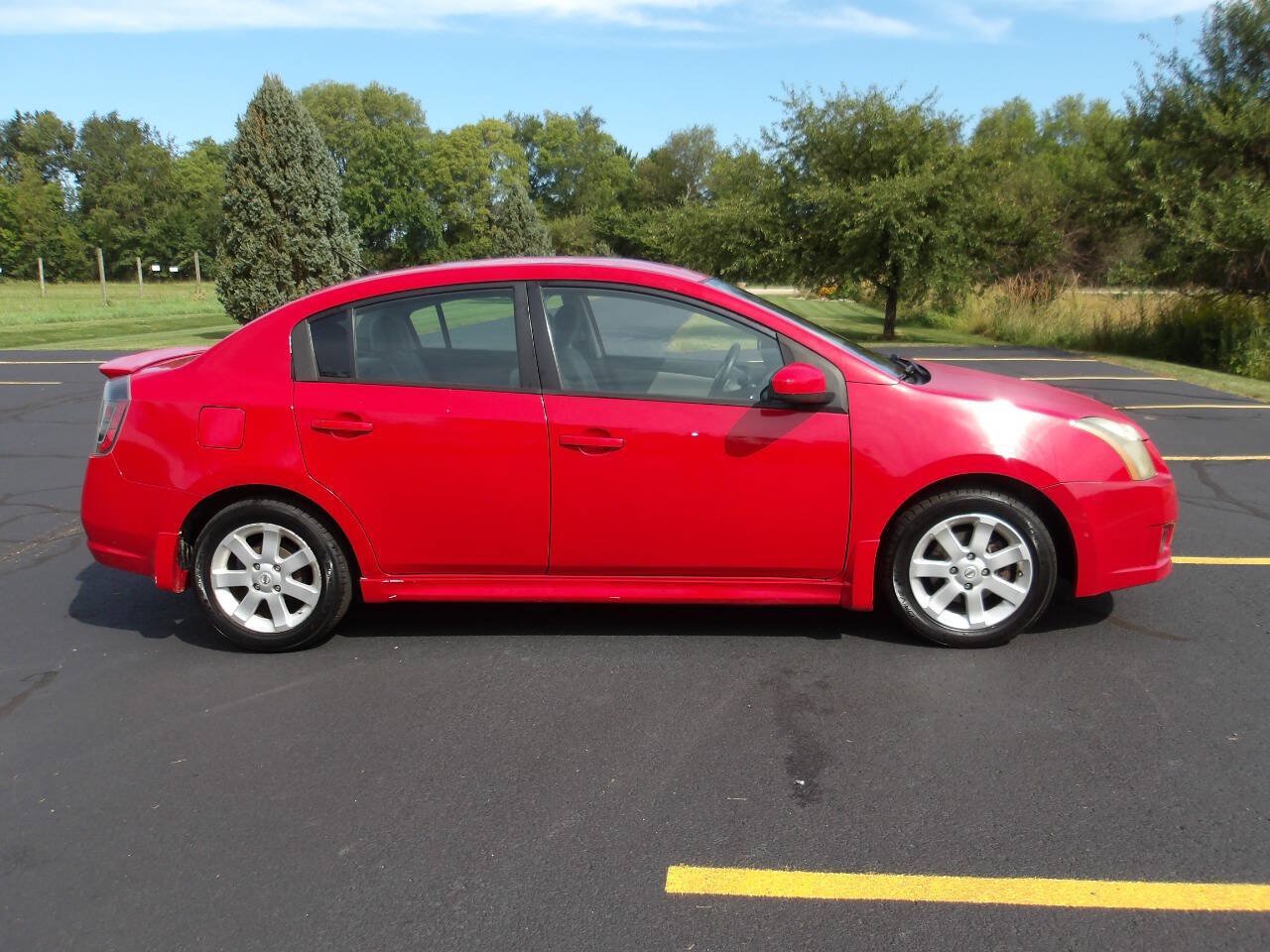Used 2012 Nissan Sentra 2.0 SR FWD image 2
