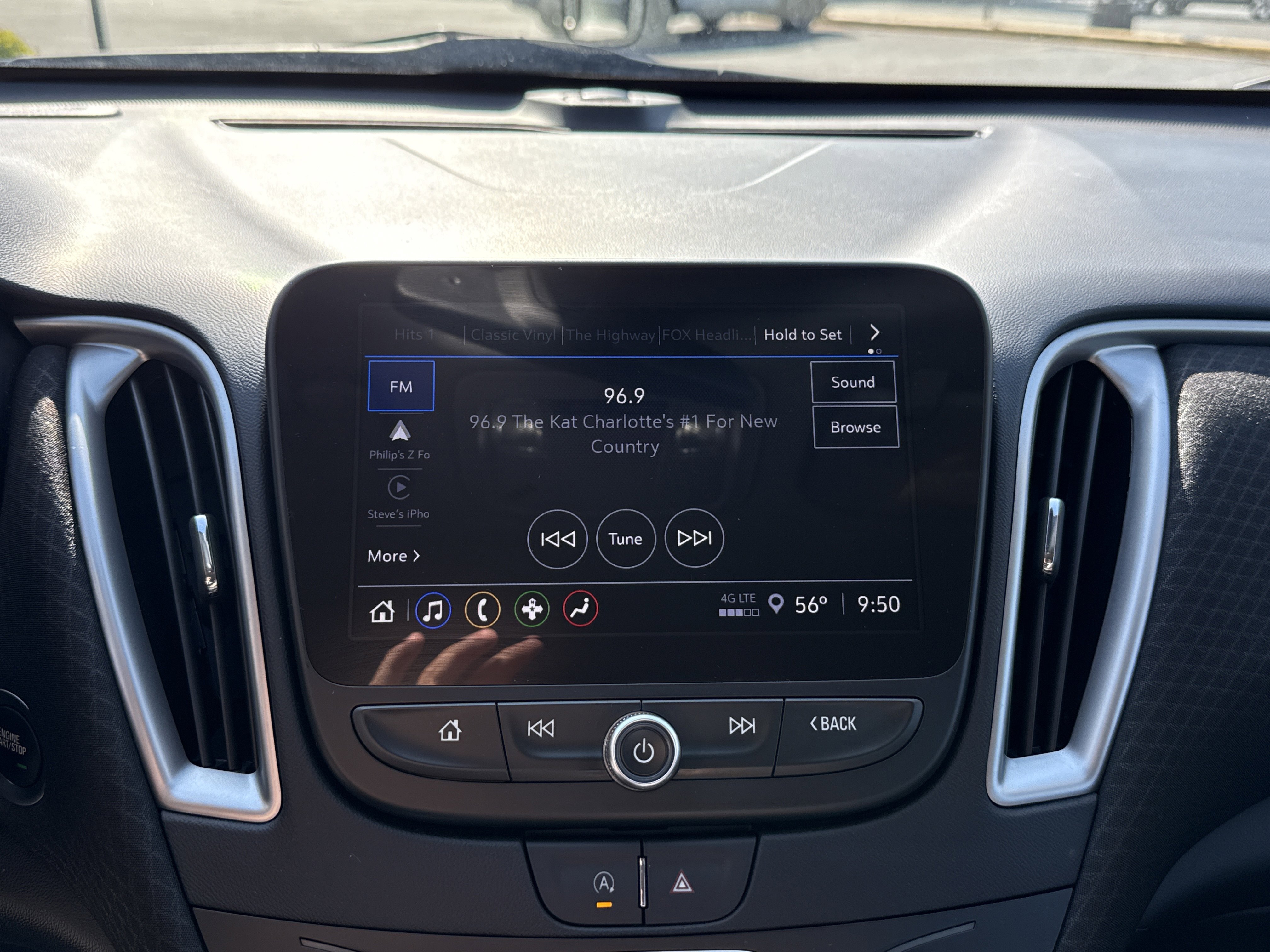 Used 2025 Chevrolet Malibu LT FWD image 23