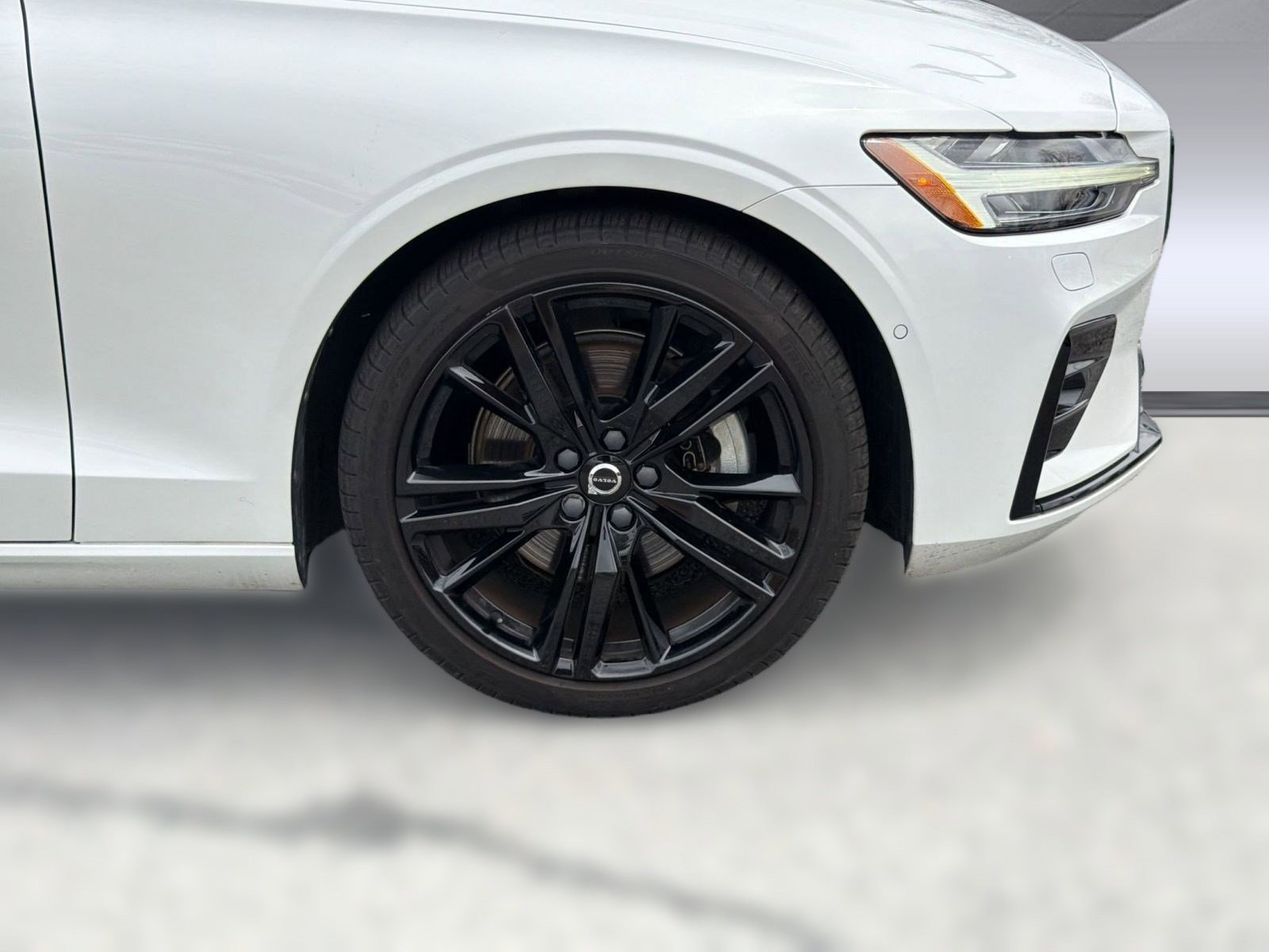 Certified 2024 Volvo S60 B5 Plus w/ Climate Package image 12