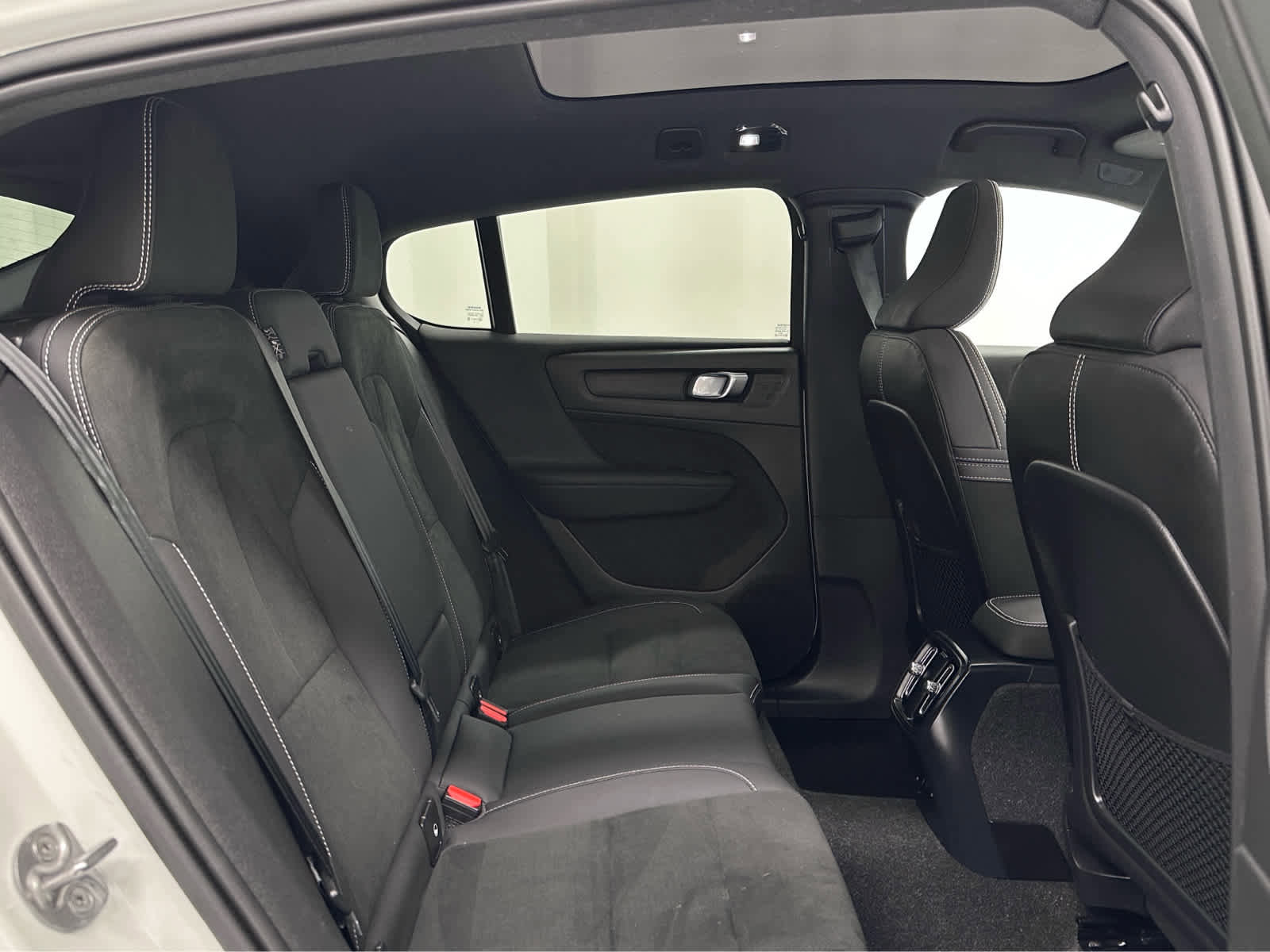 Used 2023 Volvo C40 P8 Recharge Ultimate w/ Protection Package Premier AWD/4WD image 20