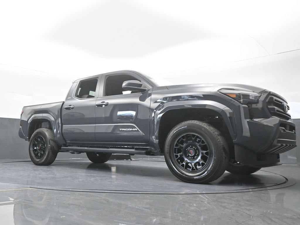 Used 2024 Toyota Tacoma SR5 w/ SR5 Upgrade Package RWD image 64