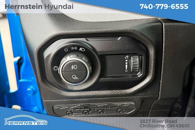 Used 2024 Jeep Gladiator Sport AWD/4WD image 14