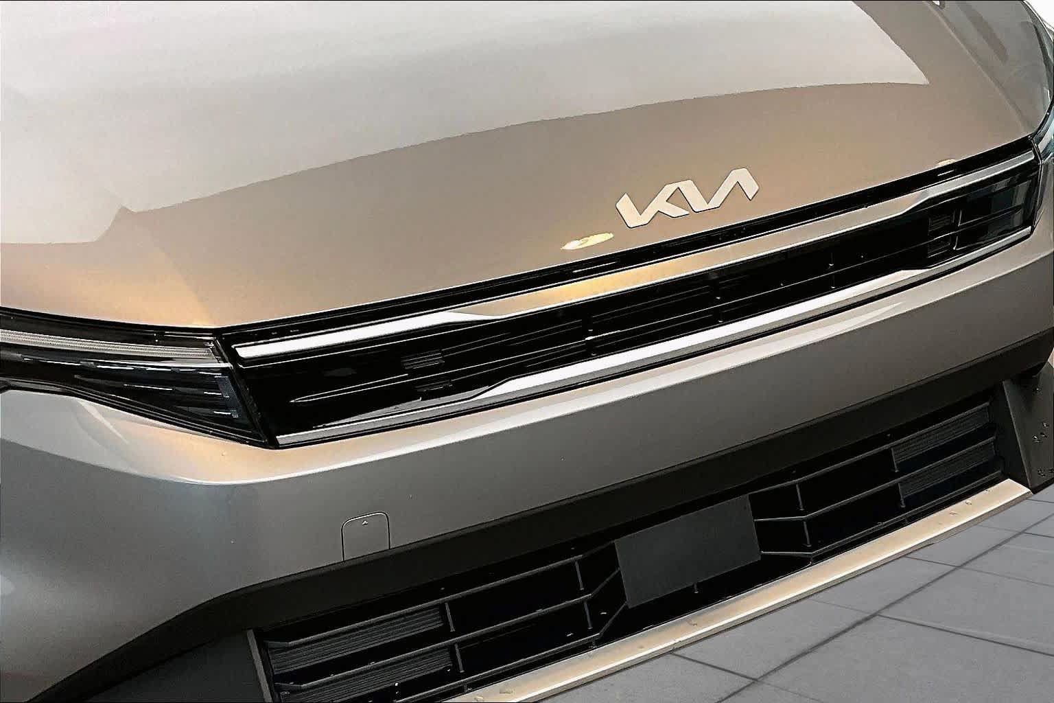 Used 2025 Kia K4 EX FWD image 30