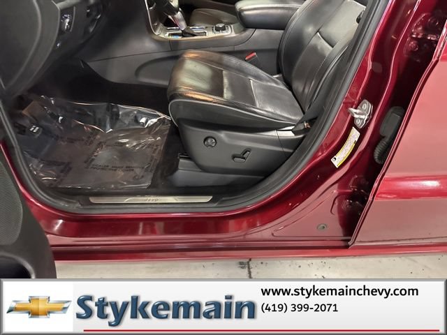 Used 2019 Jeep Grand Cherokee Overland AWD/4WD image 38
