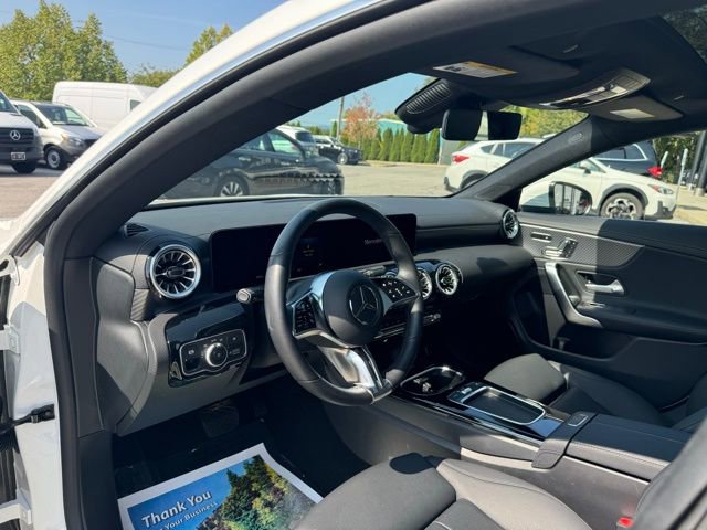 Used 2024 Mercedes-Benz CLA 250 4MATIC image 9